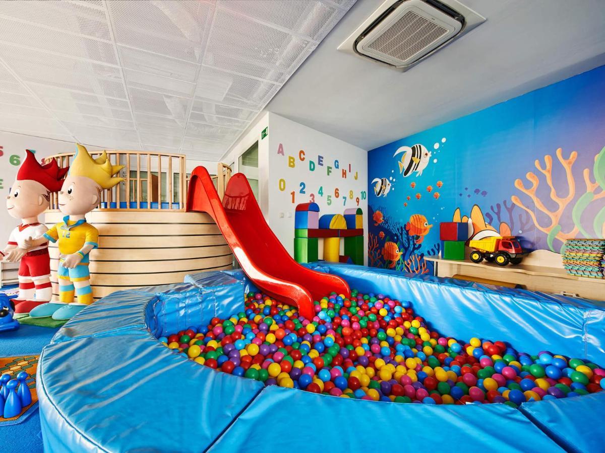 Vacationclub - Olympic Park Apartament B302 科沃布热格 外观 照片